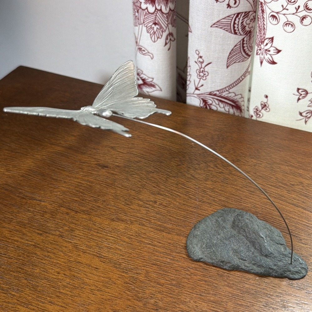 Vintage Hudson Pewter Floating Butterfly Figurine Wire Suspended Metal Base - Picture 6 of 10